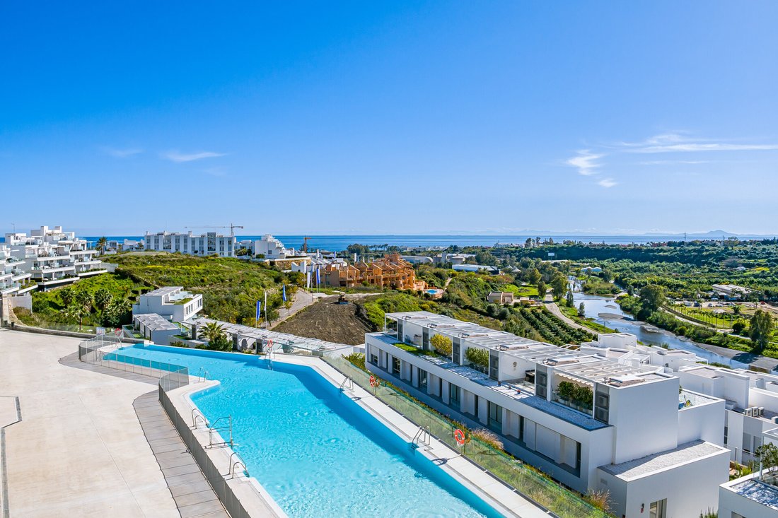 Apartment in Cancelada, Estepona, Andalusia 4 - 18273451