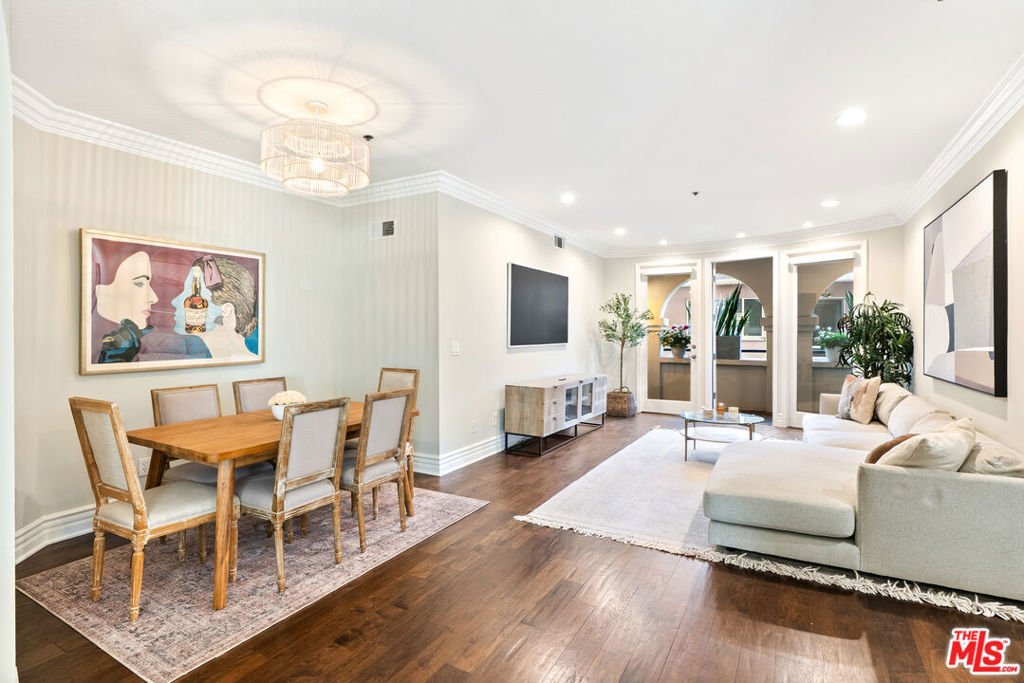 Condo in Los Angeles, California, United States 5 - 18273825