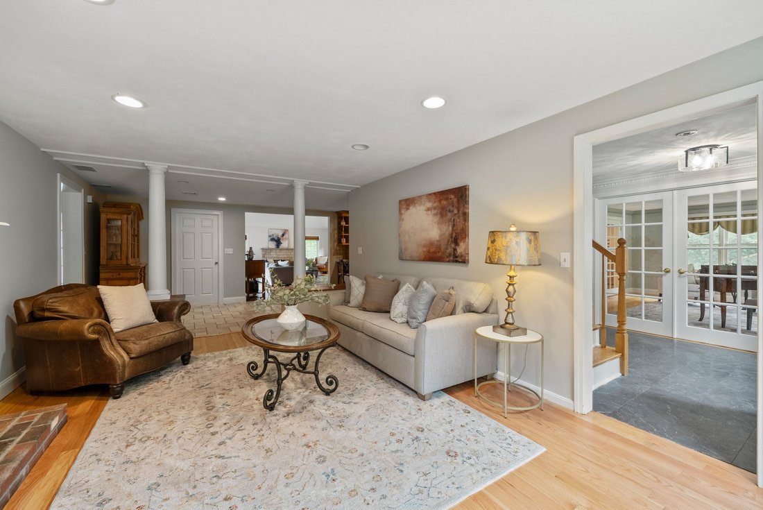 House in Foxborough, Massachusetts, United States 5 - 18272315