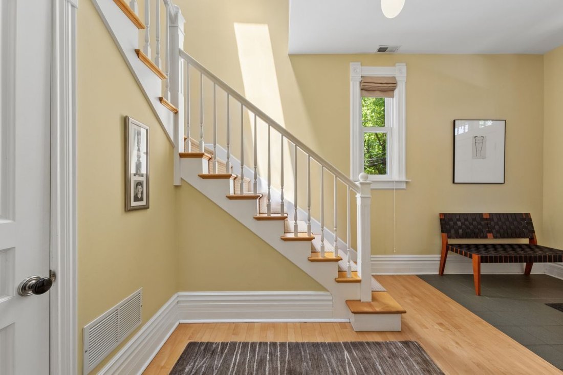 House in Chicago, Illinois, United States 2 - 18276216