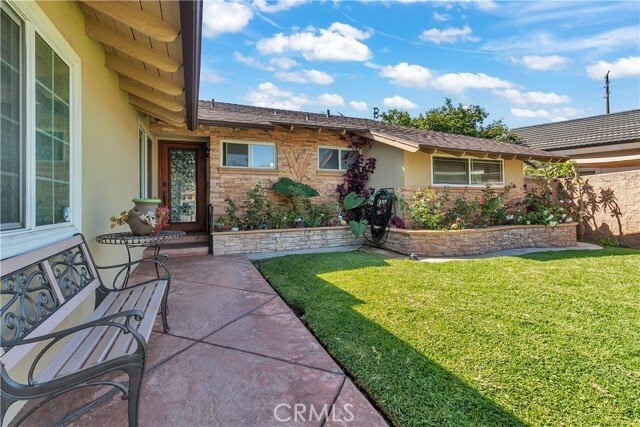 La Habra Heights, California, United States 1 - 18271510