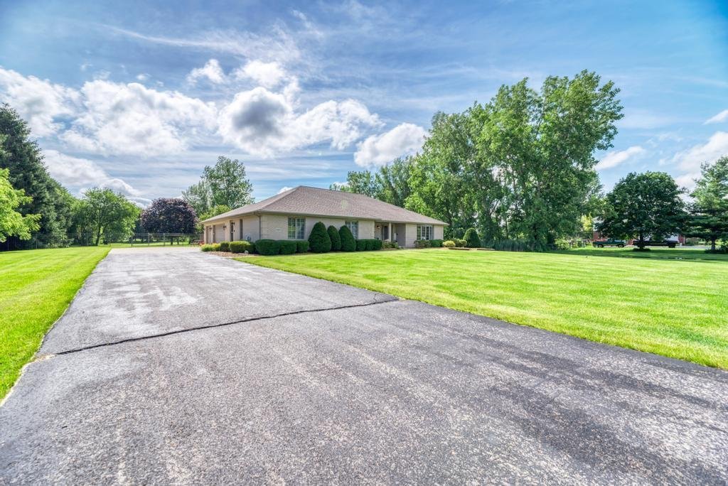 House in Peotone, Illinois, United States 2 - 18270090