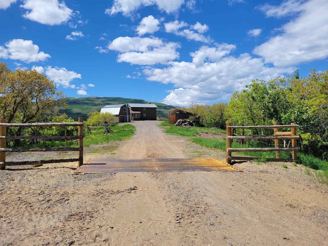 House in Collbran, Colorado, United States 2 - 18271441