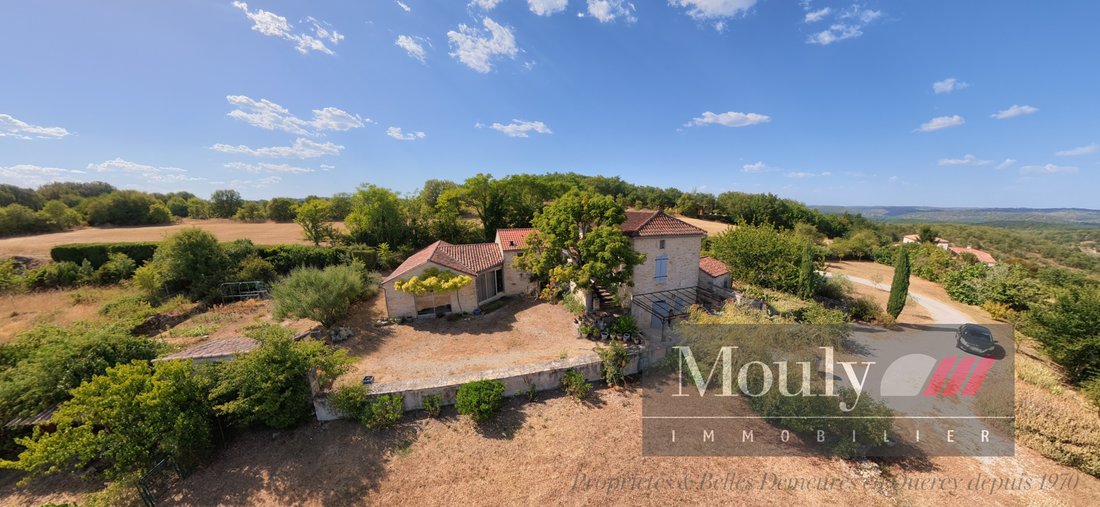 Estate in Pradines, Occitania, France 1 - 17779397