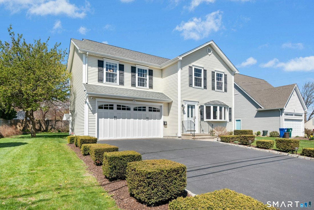 Stratford, Connecticut, United States 1 - 17757601