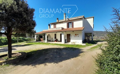 Farm Ranch in Cinigiano, Tuscany, Italy 1