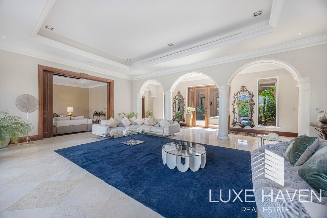 Villa in Emirates Hills, Dubai, United Arab Emirates 2 - 18276360