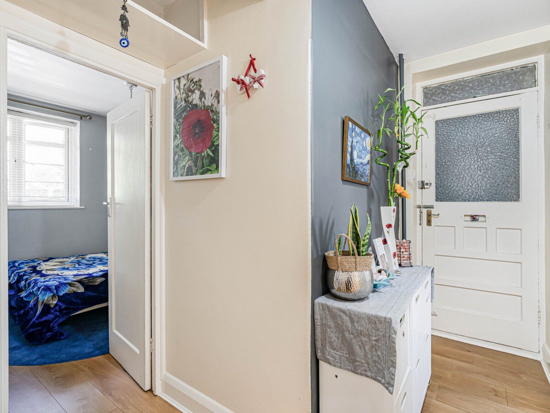 Apartment in Chiswick, Hounslow, England 4 - 18275375