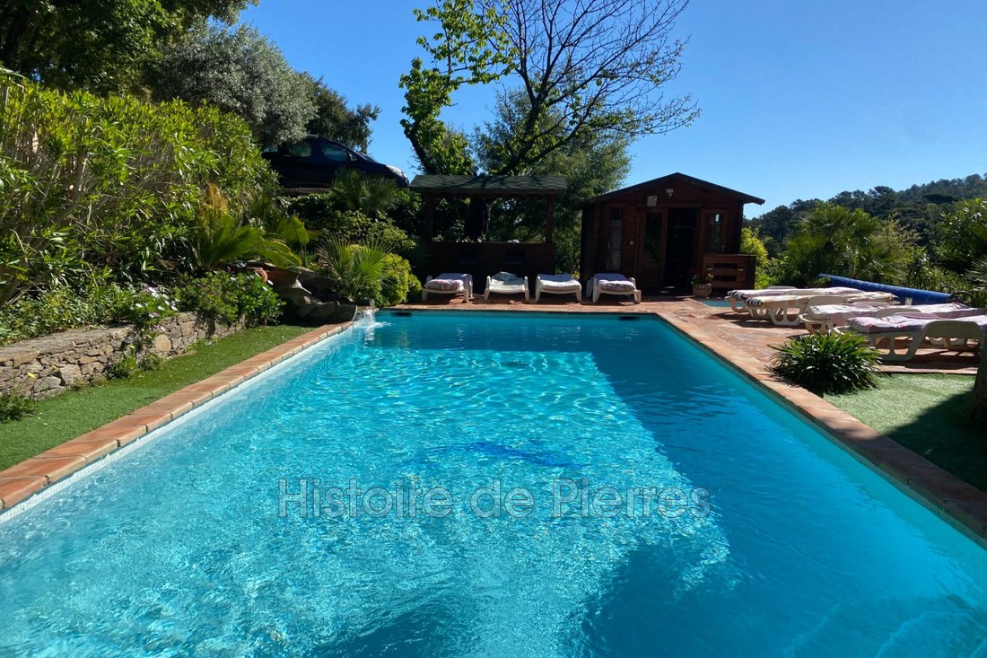 Villa in La Garde-Freinet, Provence-Alpes-Côte d'Azur, France 1 - 18271469