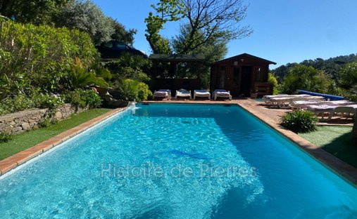 Villa en La Garde-Freinet, Provenza-Alpes-Costa Azul, Francia 1