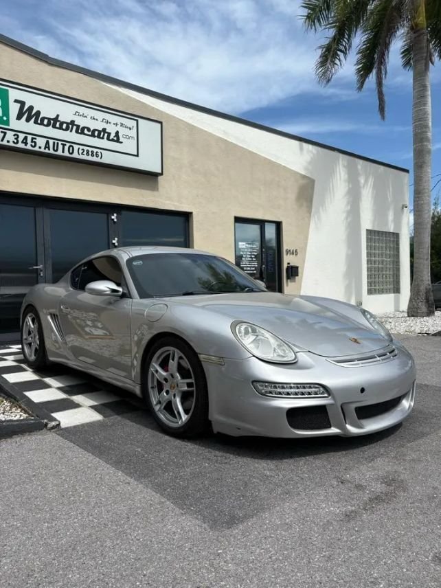 Coupe in Pinellas Park, FL, United States 3 - 18275812
