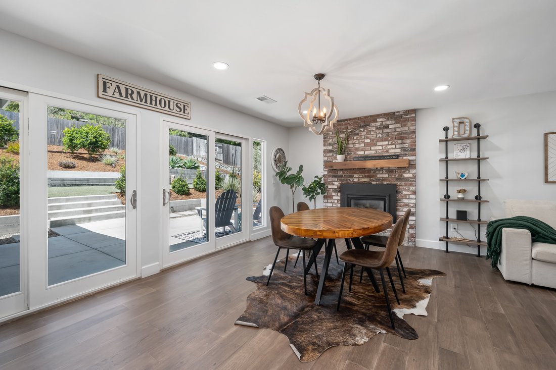 Arroyo Grande, California, United States 5 - 18210186