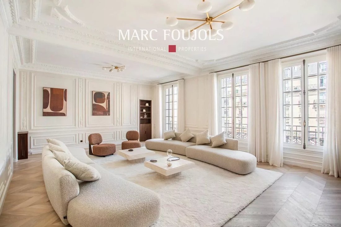 Apartment in Porte Dauphine, Paris 16e Arrondissement, Paris 1 - 18272073