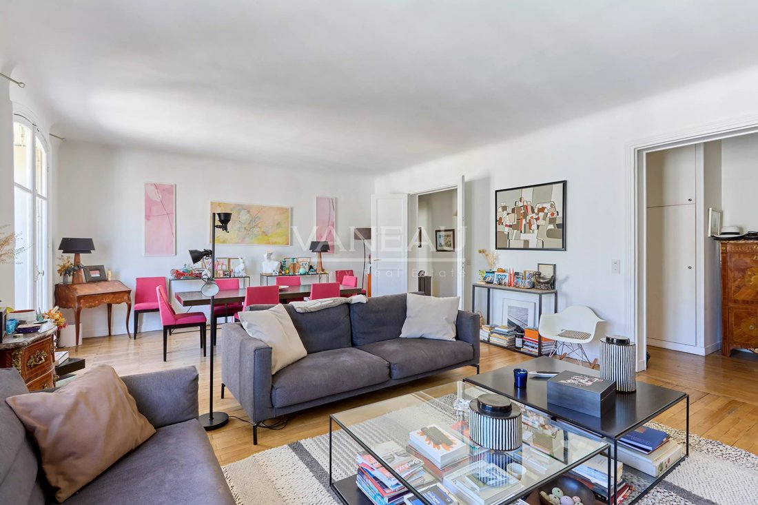 Apartment in Puteaux, Ile-de-France, France 1 - 18275553