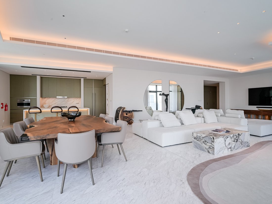 Apartment in Downtown Dubai, Dubai, United Arab Emirates 2 - 18270912
