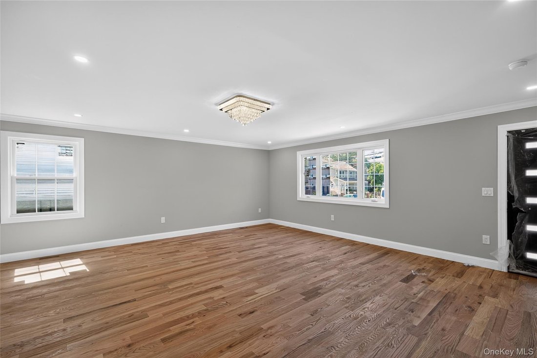 House in New York, New York, United States 4 - 18271197