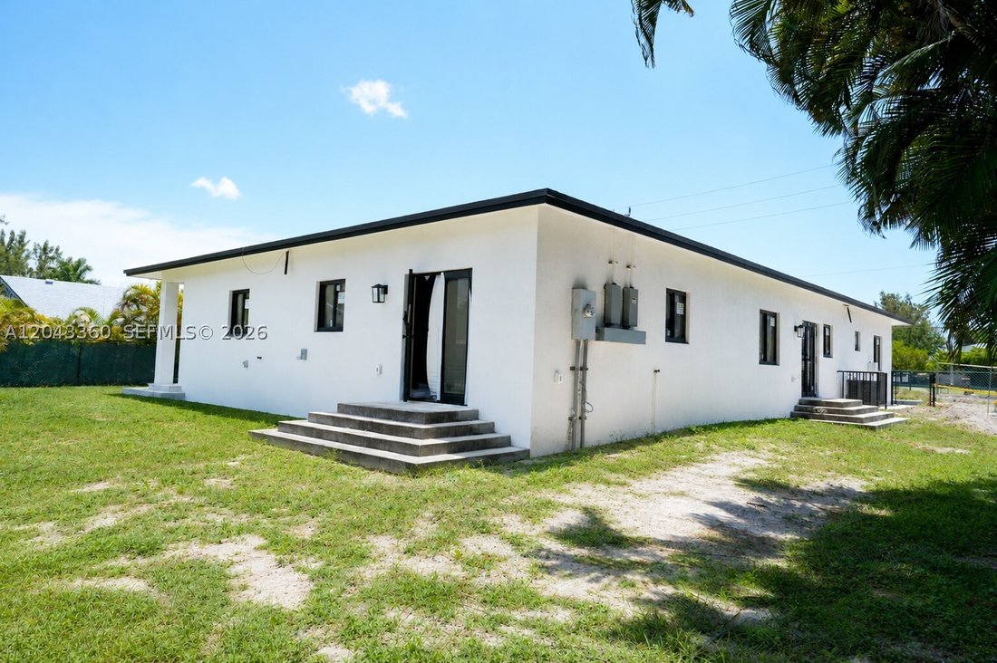 House in Miami, Florida, United States 3 - 18273735
