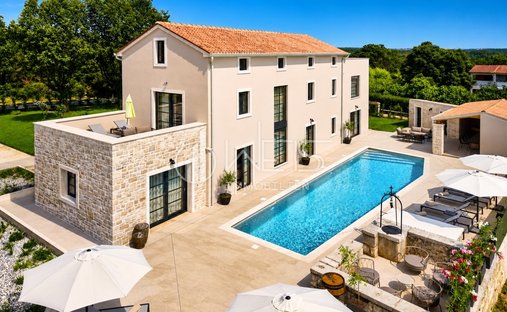 House in Porec, Istria County, Croatia 1