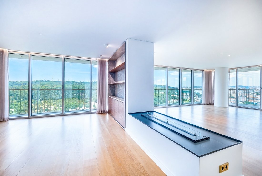 Apartment in Campolide, Lisbon, Portugal 5 - 17473412