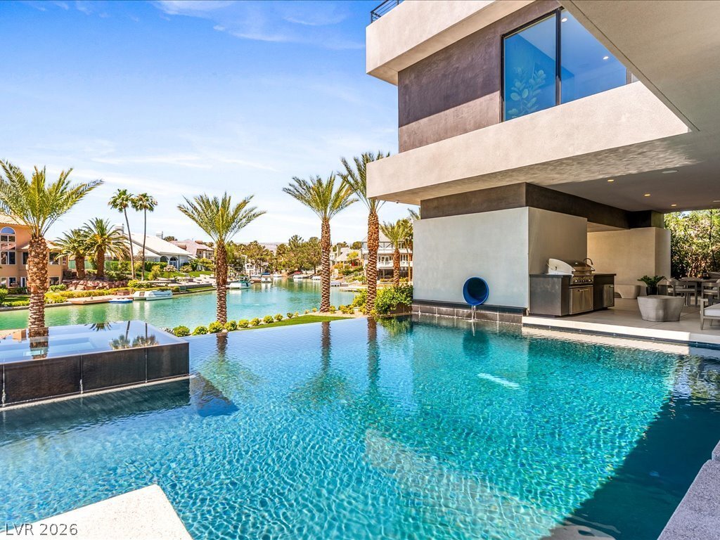 House in Las Vegas, Nevada, United States 4 - 18270850