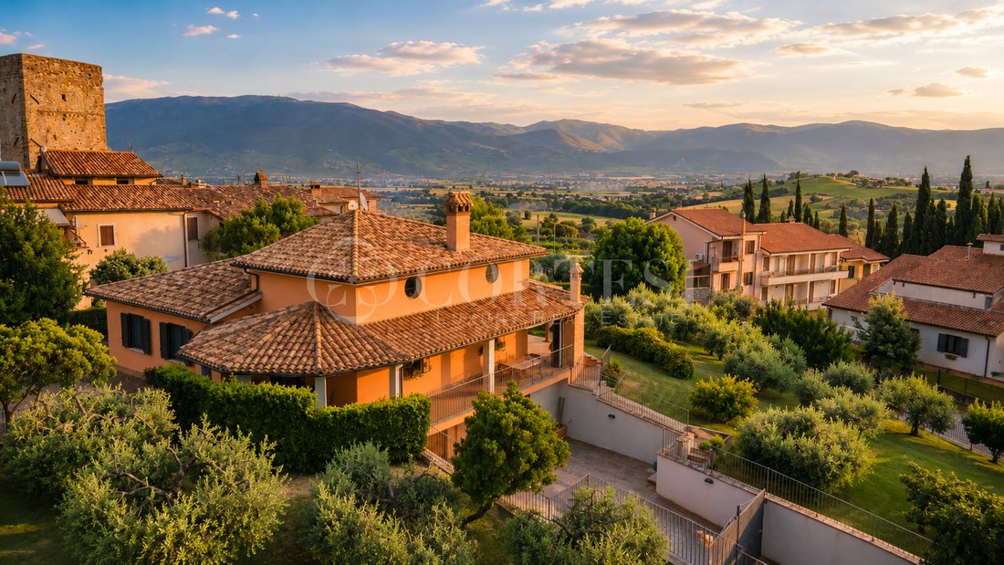 Villa in Castel Ritaldi, Umbria, Italy 1 - 18275280