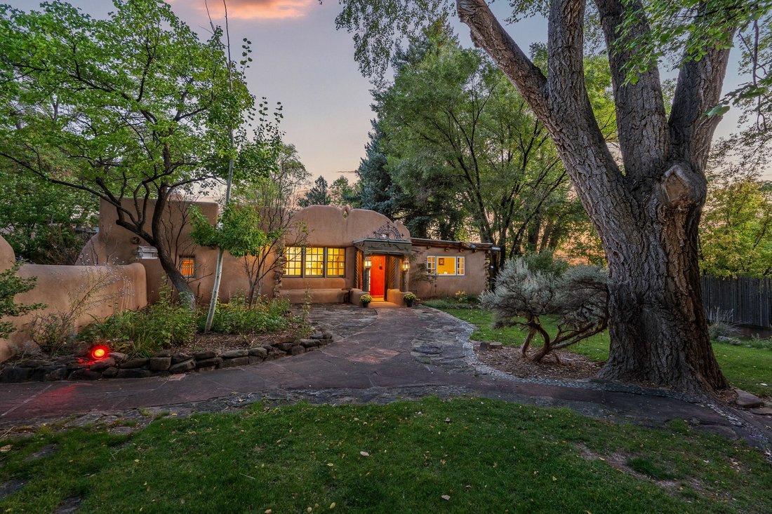 House in Taos, New Mexico, United States 1 - 18273795