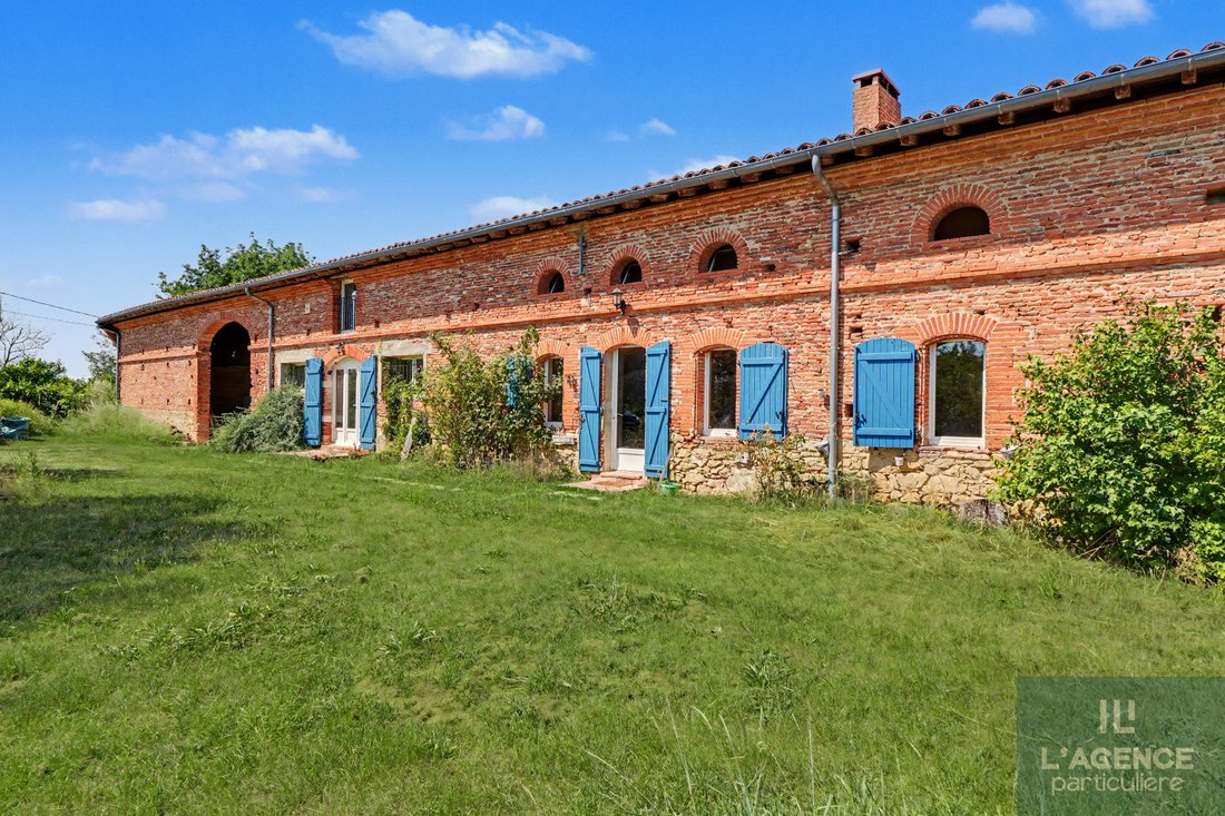 House in Villefranche-de-Lauragais, Occitania, France 1 - 18270988