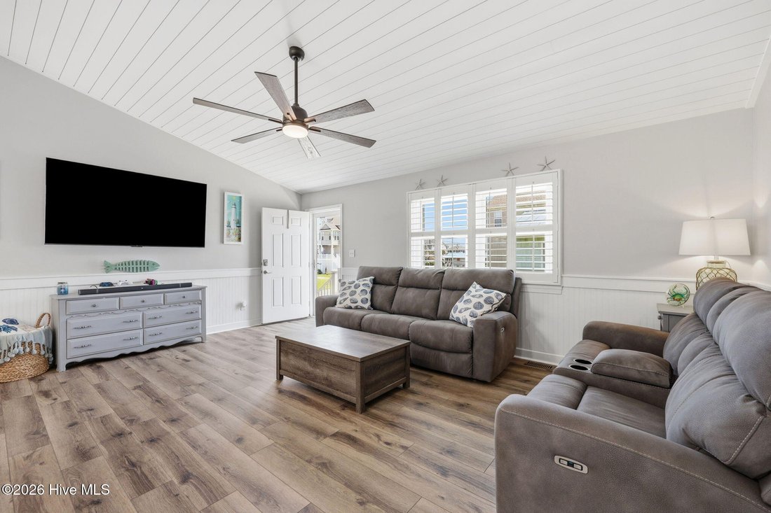 House in Topsail Beach, North Carolina, United States 4 - 18274170