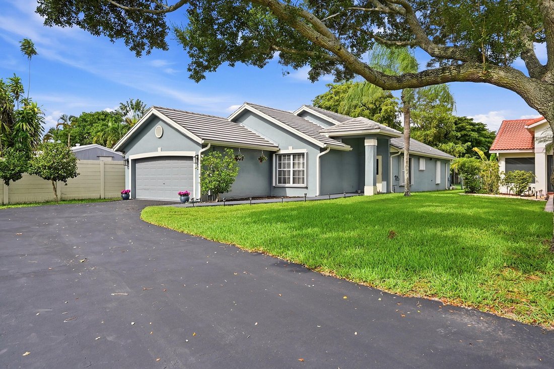 House in Davie, Florida, United States 3 - 18275202