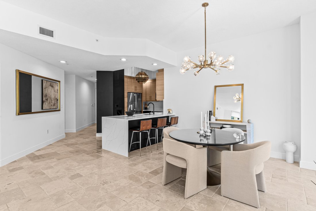 Condo in West Palm Beach, Florida, United States 3 - 18271772