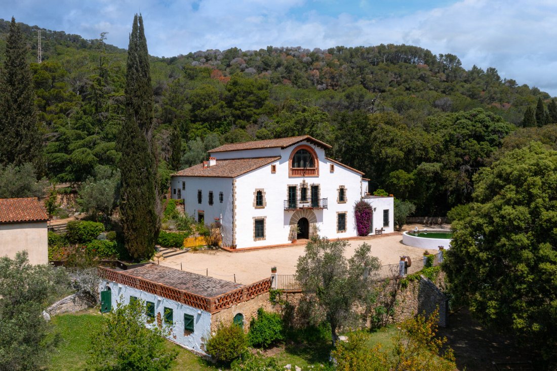 Finca in Argentona, Catalonia, Spain 2 - 18272831