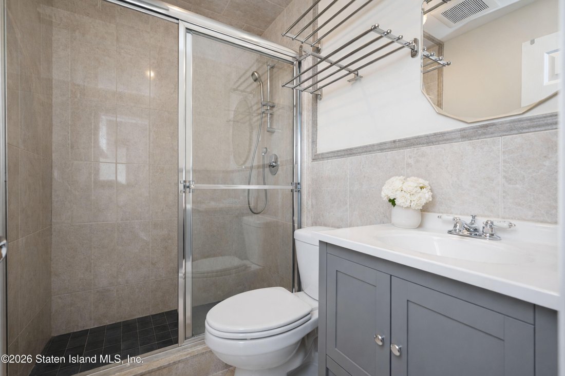 House in New York, New York, United States 5 - 18270608