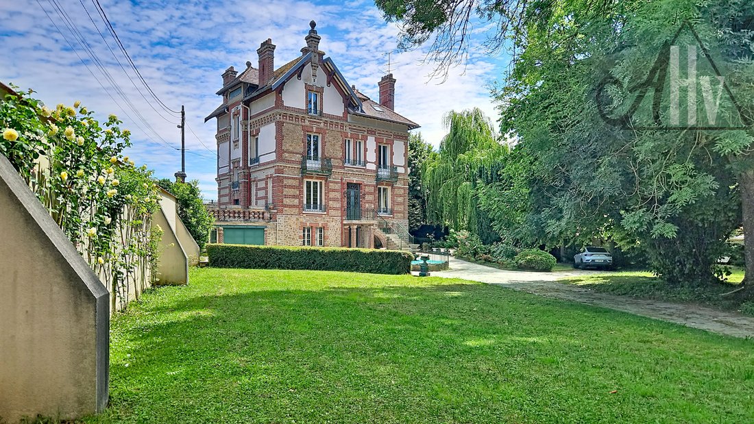 House in Couilly-Pont-aux-Dames, Ile-de-France, France 1 - 18274104