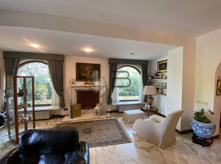 Villa in Marina di Carrara, Tuscany, Italy 3 - 18270354