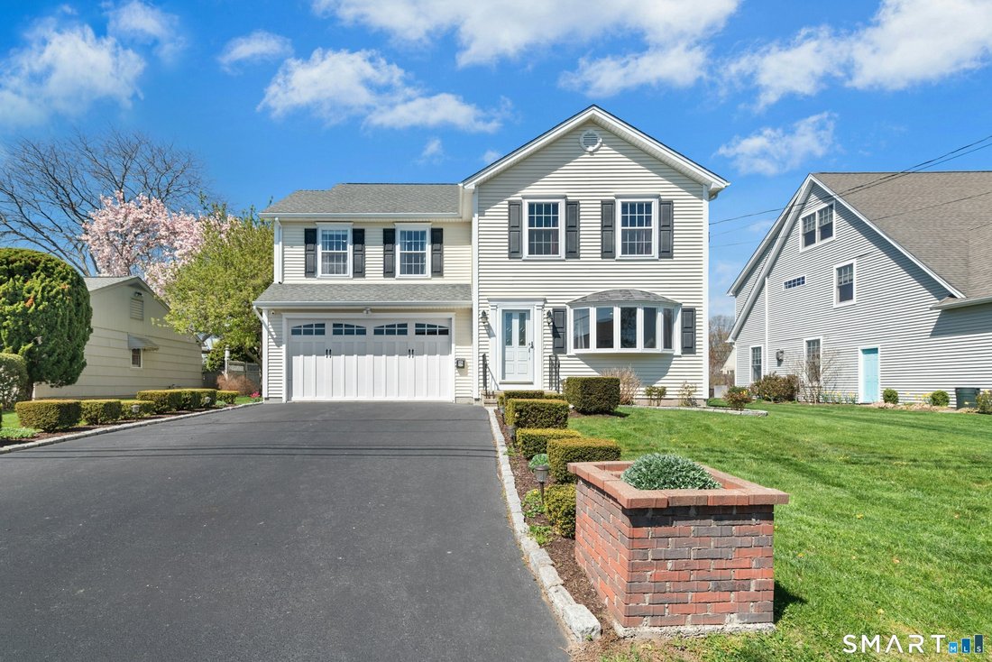 Stratford, Connecticut, United States 3 - 17757601