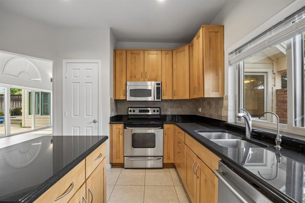 House in Addison, Texas, United States 4 - 18219720