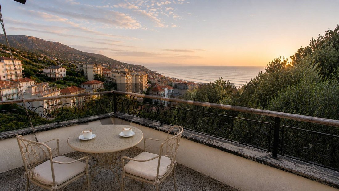 Villa à Varazze, Ligurie, Italie 3 - 18276139