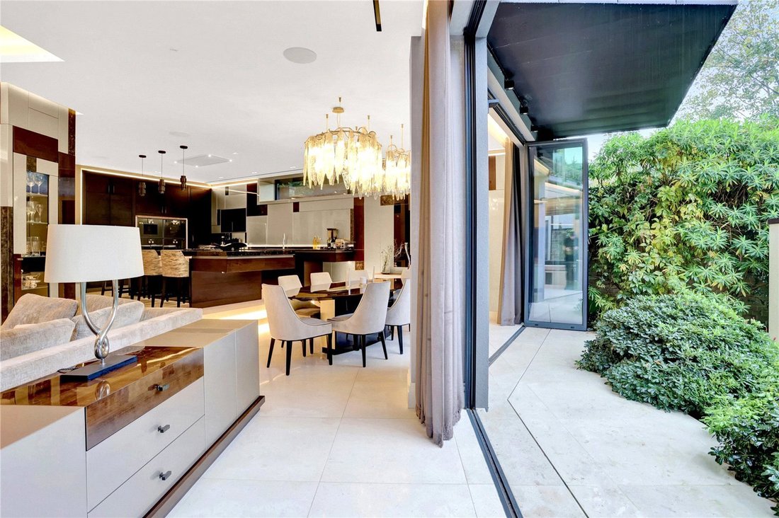 House in Ealing (London Borough of Ealing), Ealing, England 4 - 18270266