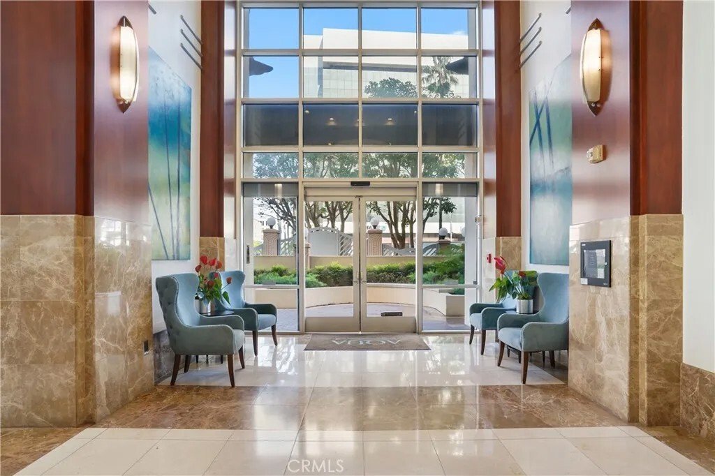 Condo in Signal Hill, California, United States 3 - 18271285