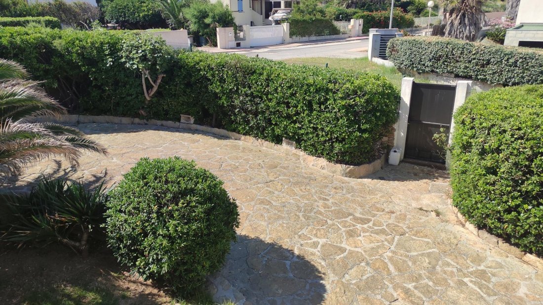 Villa in Six-Fours-les-Plages, Provence-Alpes-Côte d'Azur, France 4 - 18276546