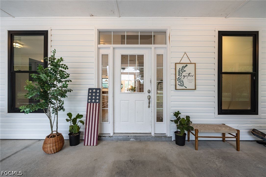 House in North Fort Myers, Florida, United States 3 - 18270771