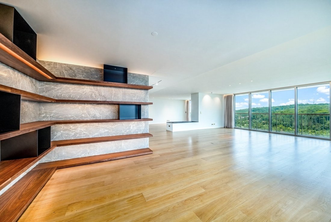 Apartment in Campolide, Lisbon, Portugal 2 - 17473412