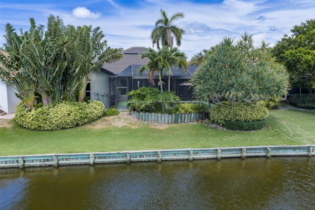 House in St. Petersburg, Florida, United States 5 - 18270338