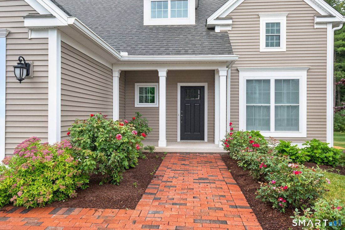 House in Simsbury, Connecticut, United States 2 - 18275303