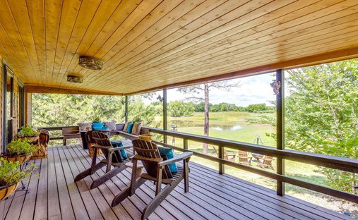 House in Sunset, Texas, United States 1