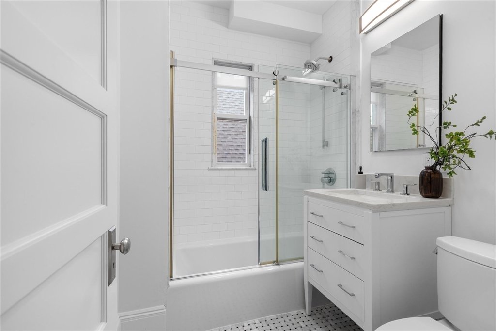 Condo in Somerville, Massachusetts, United States 3 - 18275495