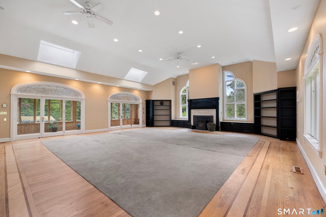House in Simsbury, Connecticut, United States 5 - 18254659