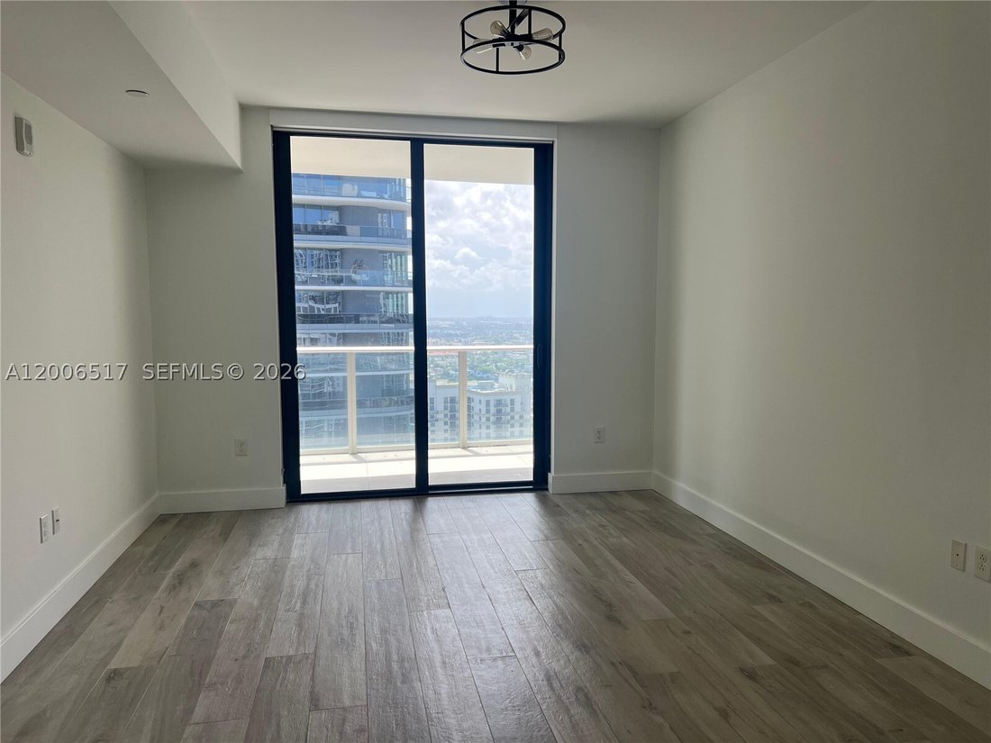 Condo in Miami, Florida, United States 5 - 17758395