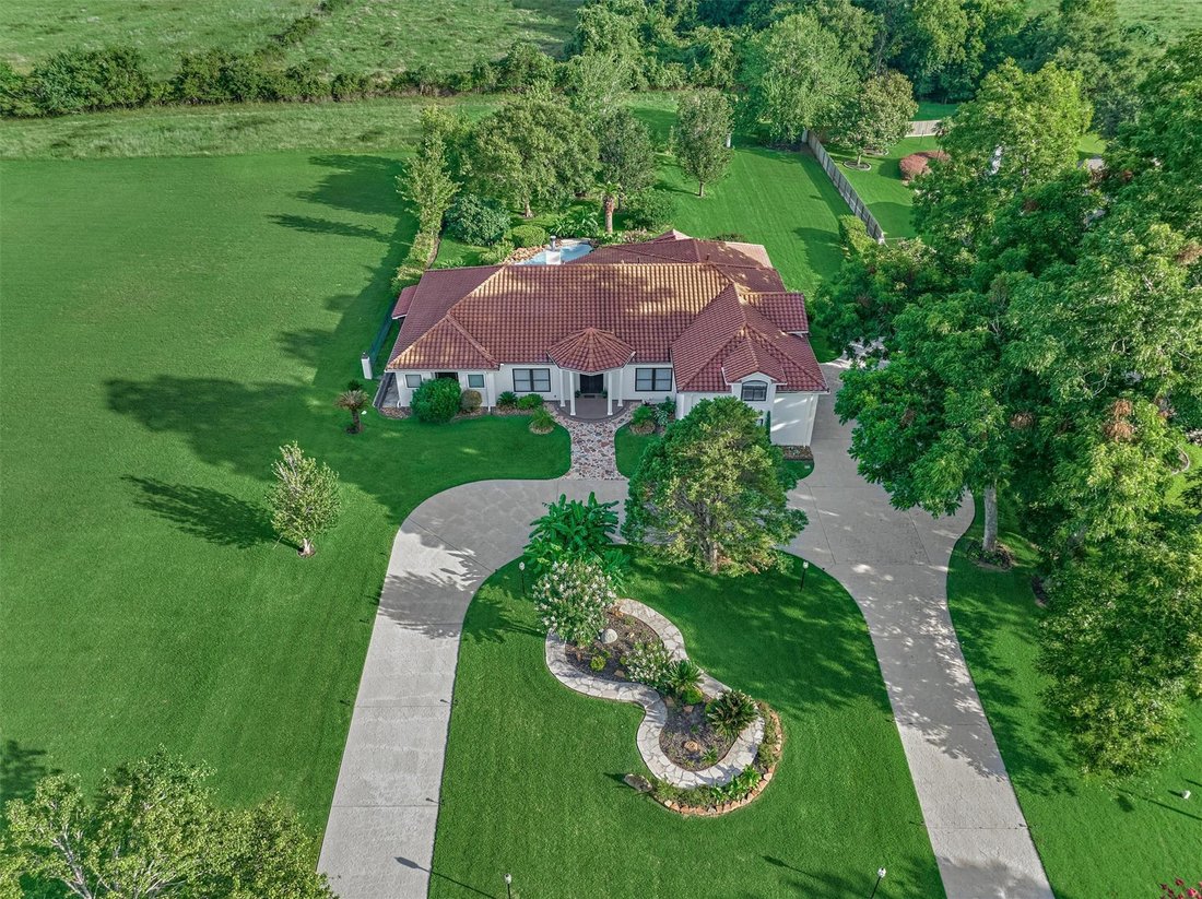 House in Montgomery, Texas, United States 4 - 18275107