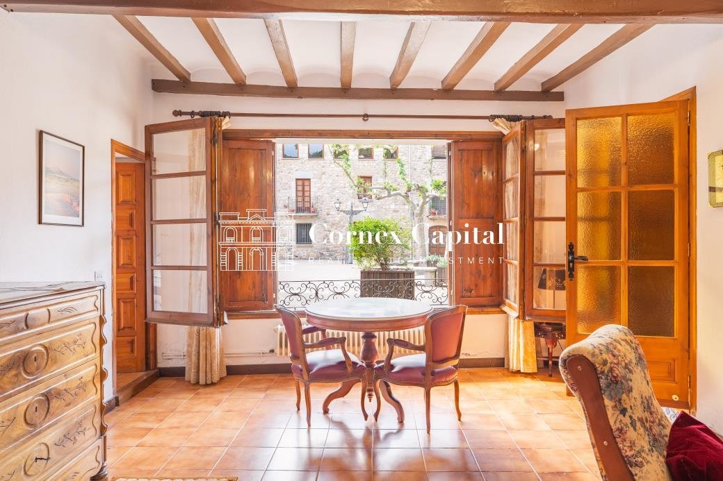 Townhouse in Sant Llorenc de la Muga, Catalonia, Spain 4 - 18278225